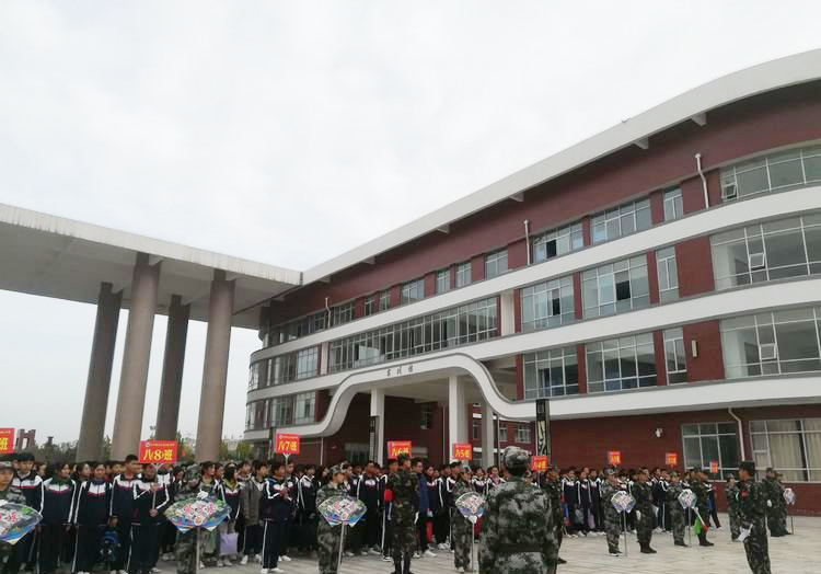 小學校服設計的時候需要注意的問題